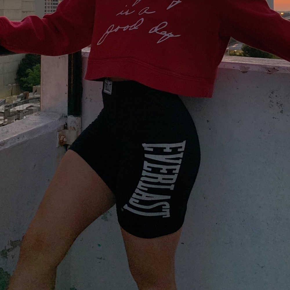 EVERLAST biker shorts {S}